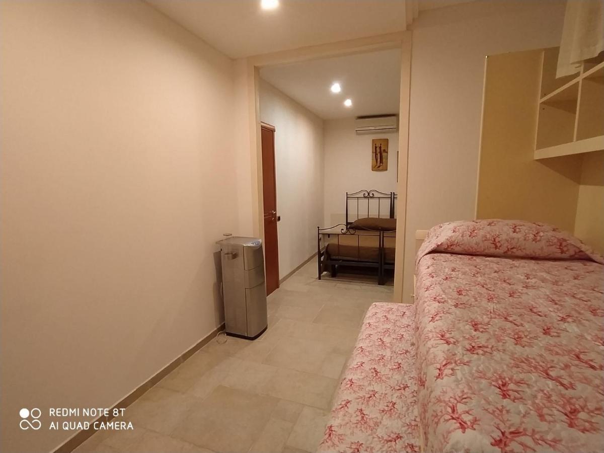 Bollicine Hotel Bari Luaran gambar