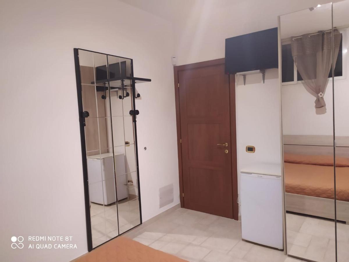 Bollicine Hotel Bari Luaran gambar
